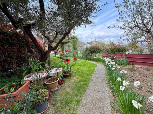 appartamento in vendita a Prato in zona San Martino