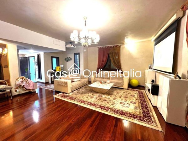 appartamento in vendita a Prato in zona Santa Lucia