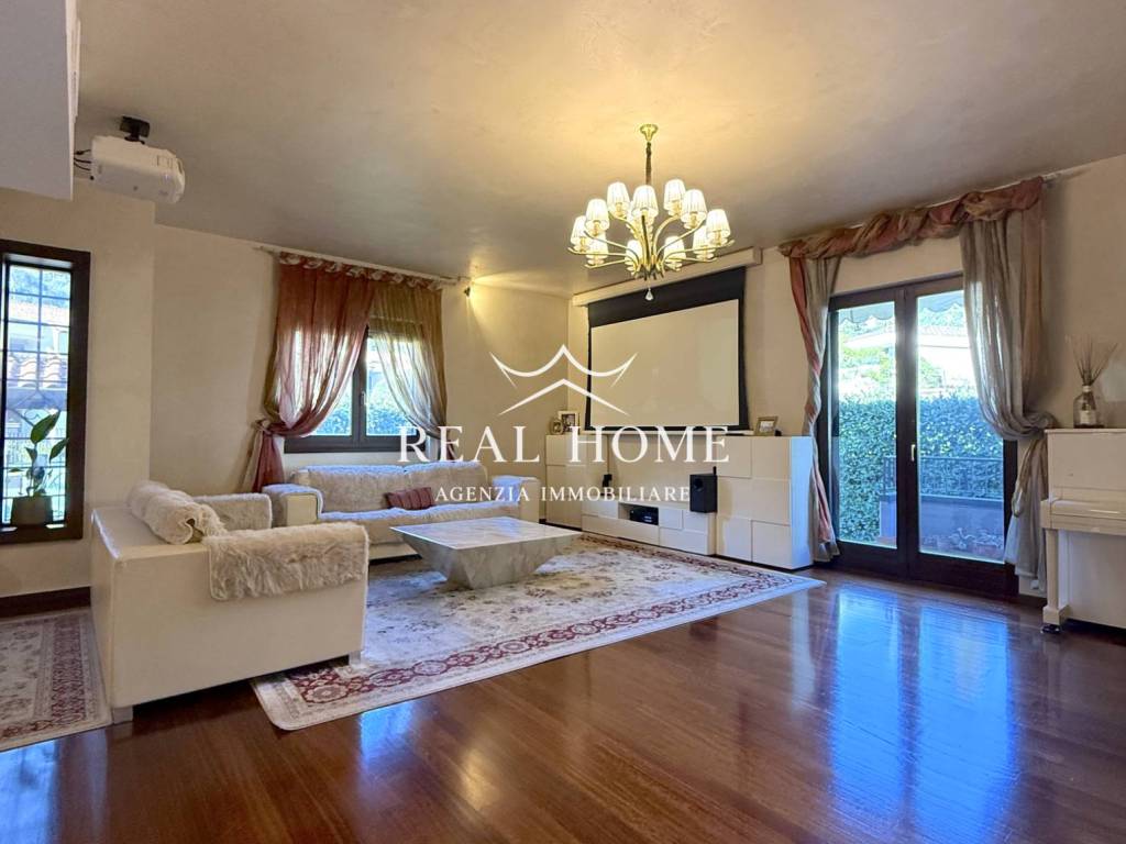 casa indipendente in vendita a Prato in zona Coiano