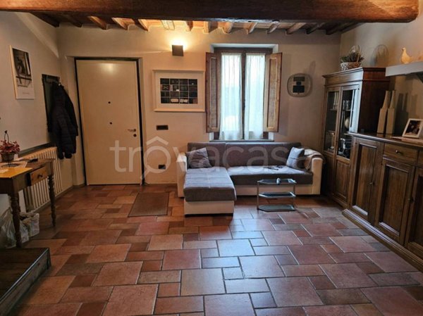 casa indipendente in vendita a Prato in zona Narnali