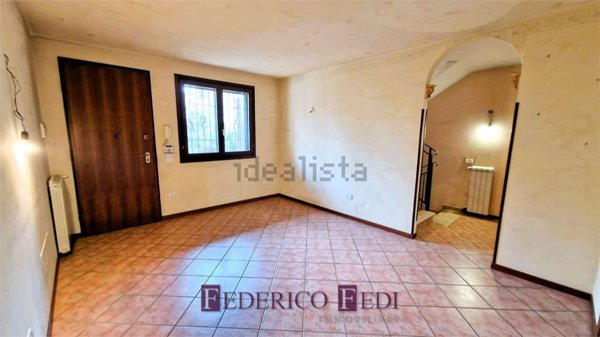casa indipendente in vendita a Prato in zona Grignano