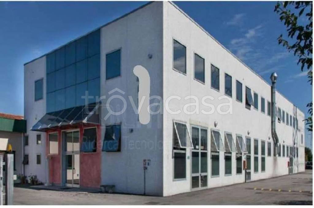 casa indipendente in vendita a Prato in zona Casale