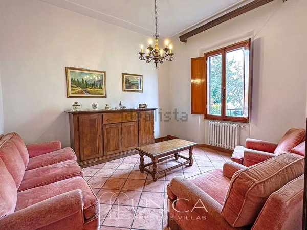 casa indipendente in vendita a Prato