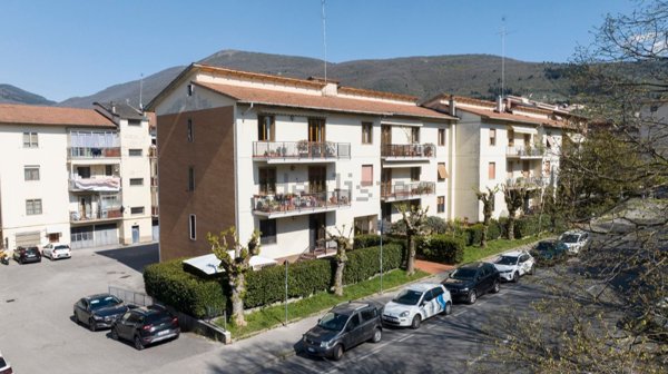 appartamento in vendita a Prato in zona Coiano