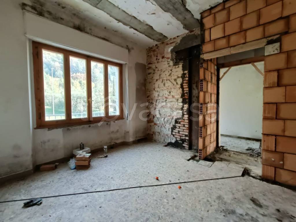 appartamento in vendita a Prato in zona La Querce