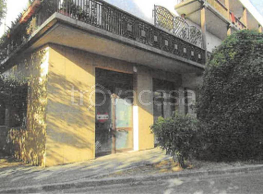 negozio in vendita a Prato