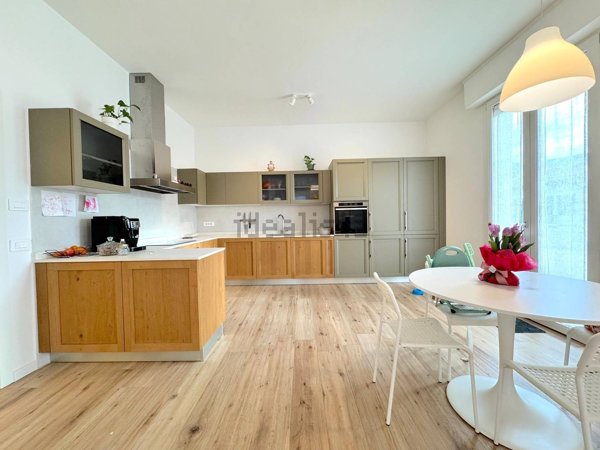 appartamento in vendita a Prato in zona San Martino