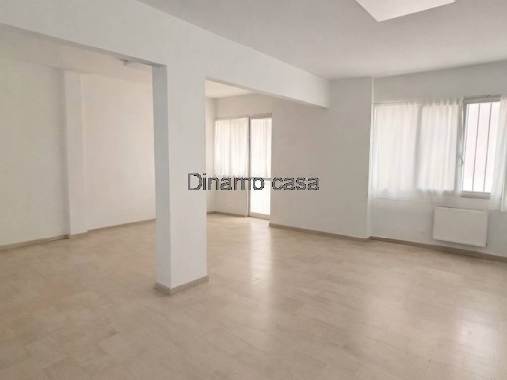 negozio in vendita a Prato