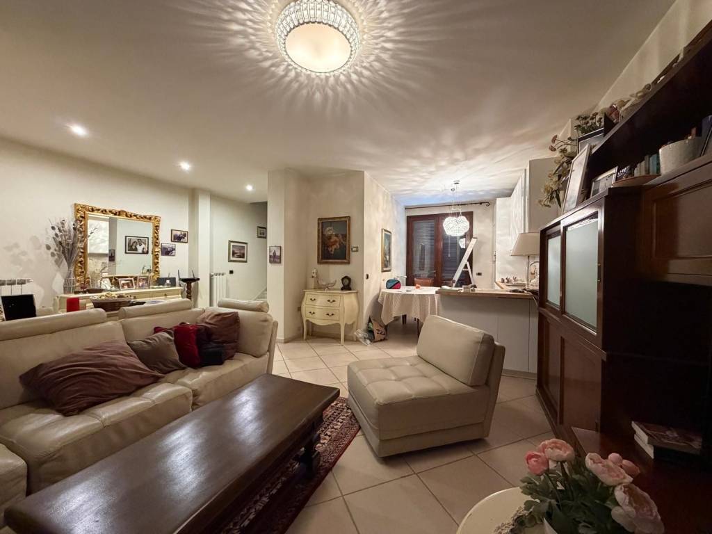 casa indipendente in vendita a Prato in zona Maliseti