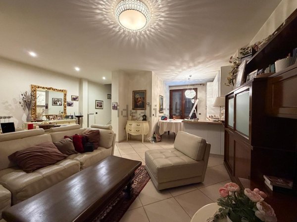 casa indipendente in vendita a Prato in zona Maliseti