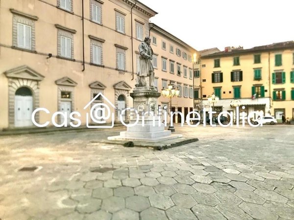 negozio in vendita a Prato