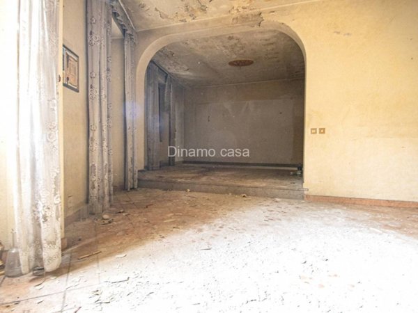 casa indipendente in vendita a Prato