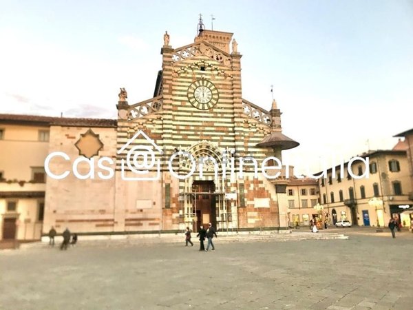 negozio in vendita a Prato