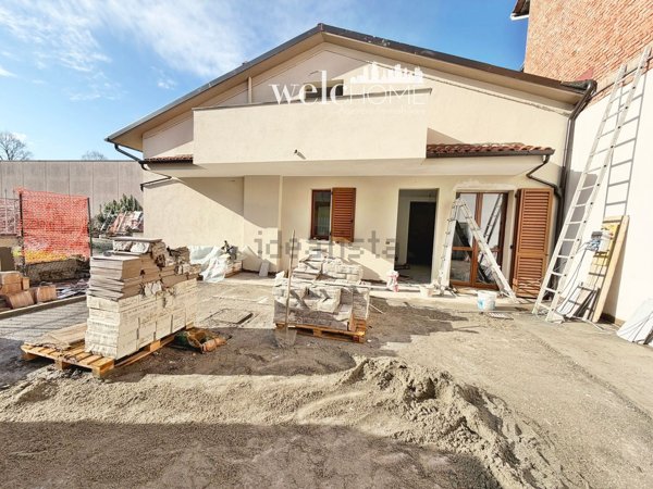 casa indipendente in vendita a Prato in zona Fontanelle