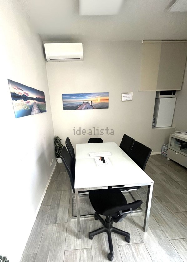 pentavano in vendita a Prato