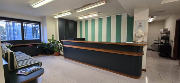 ufficio in vendita a Prato