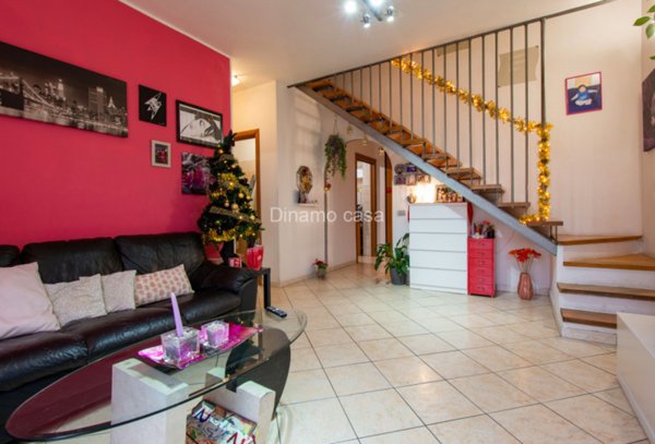 appartamento in vendita a Prato in zona Galceti