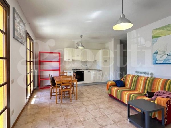 appartamento in vendita a Prato in zona Castelnuovo