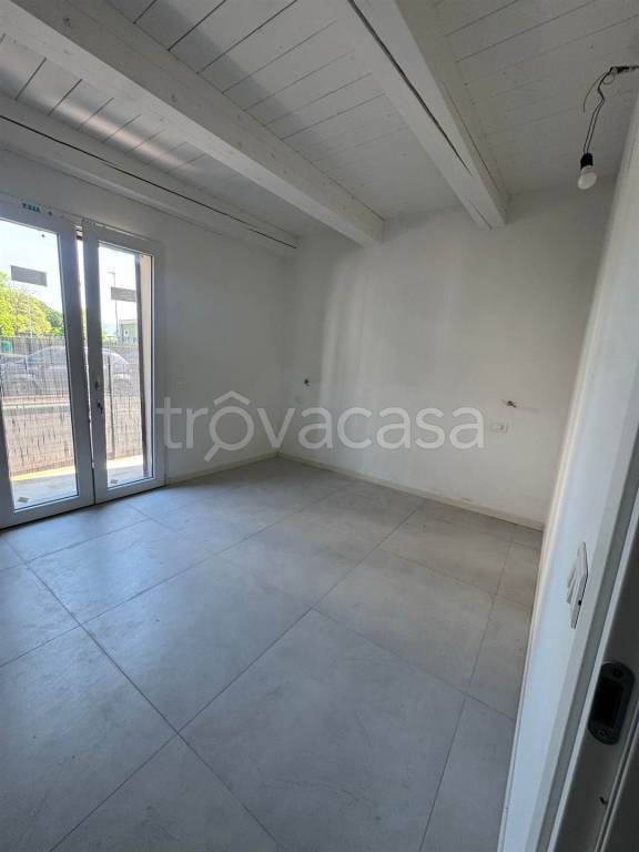 casa indipendente in vendita a Prato in zona Vergaio