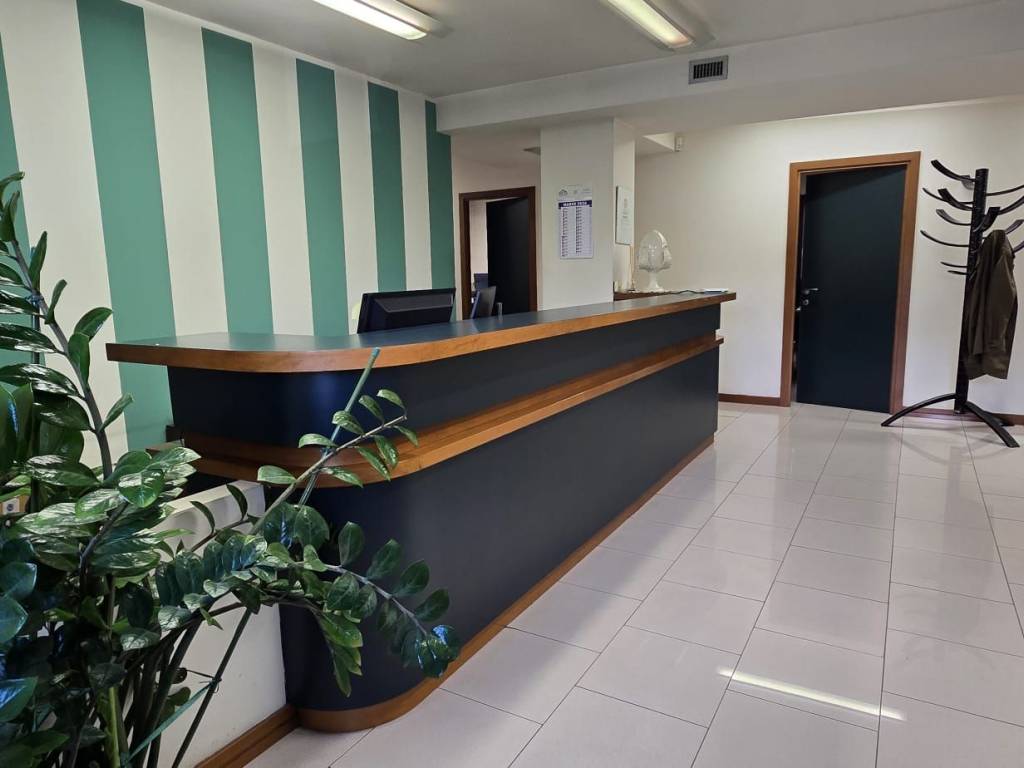 ufficio in vendita a Prato