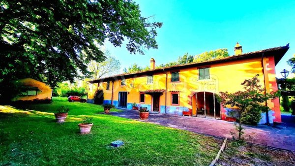 villa in vendita a Prato in zona Casale