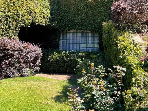 casa indipendente in vendita a Prato in zona Santa Lucia