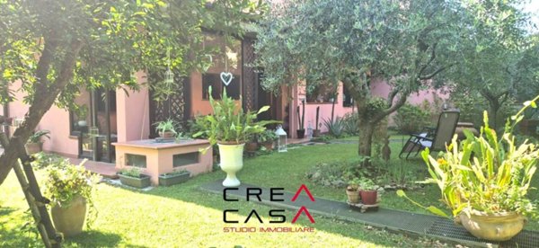 appartamento in vendita a Prato in zona Sant'Ippolito