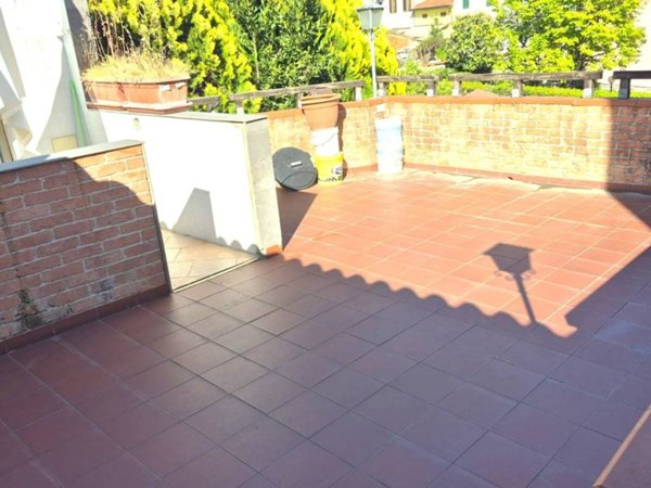 appartamento in vendita a Prato in zona Viaccia