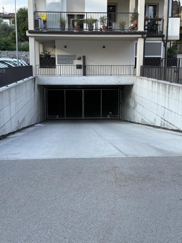 negozio in vendita a Prato