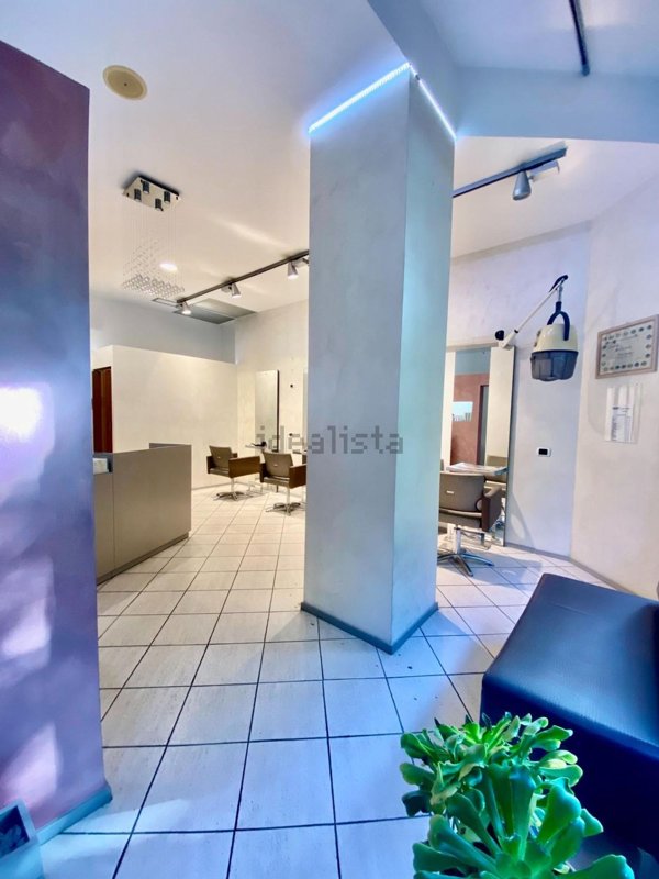 negozio in vendita a Prato