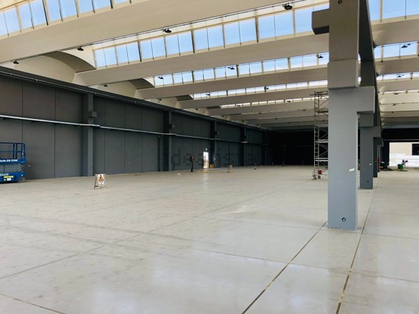 capannone in vendita a Prato