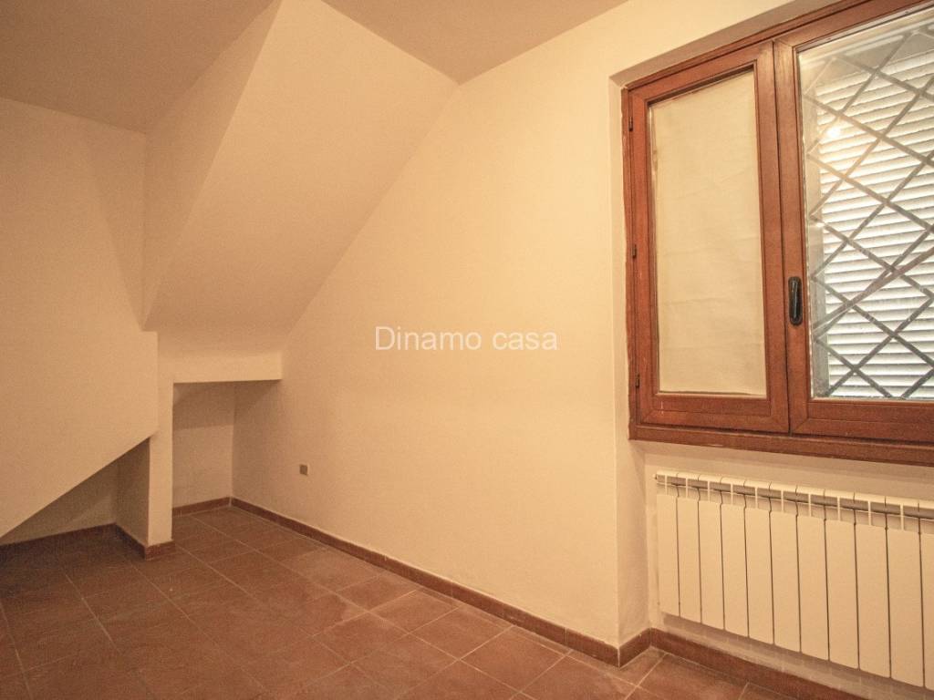 casa indipendente in vendita a Prato in zona San Giusto