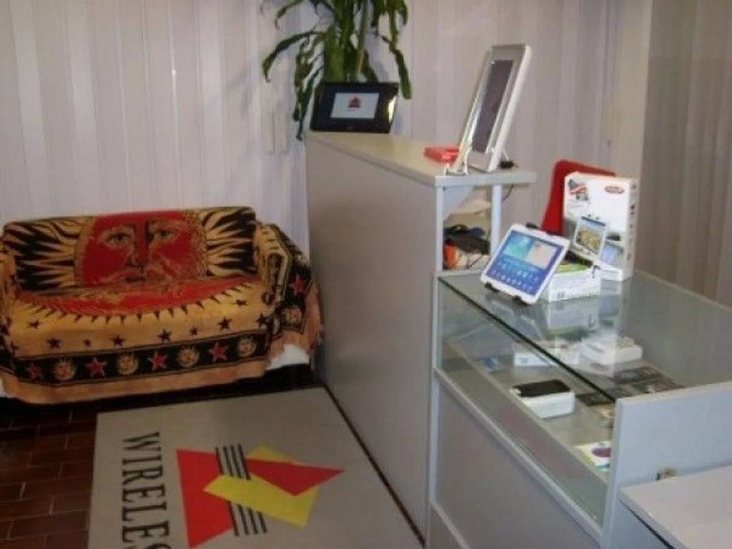 negozio in vendita a Prato