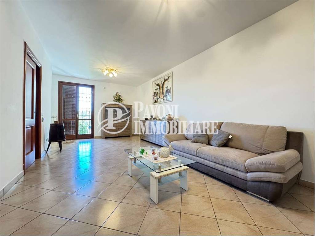 appartamento in vendita a Prato in zona Vergaio