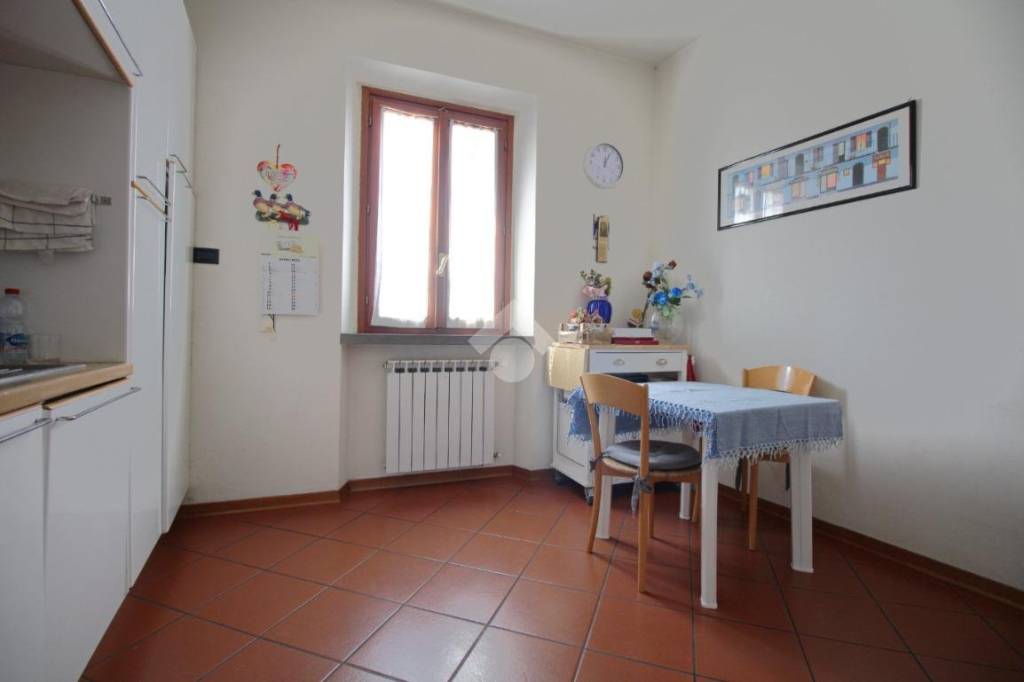 casa indipendente in vendita a Prato