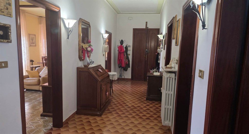 appartamento in vendita a Prato in zona Maliseti
