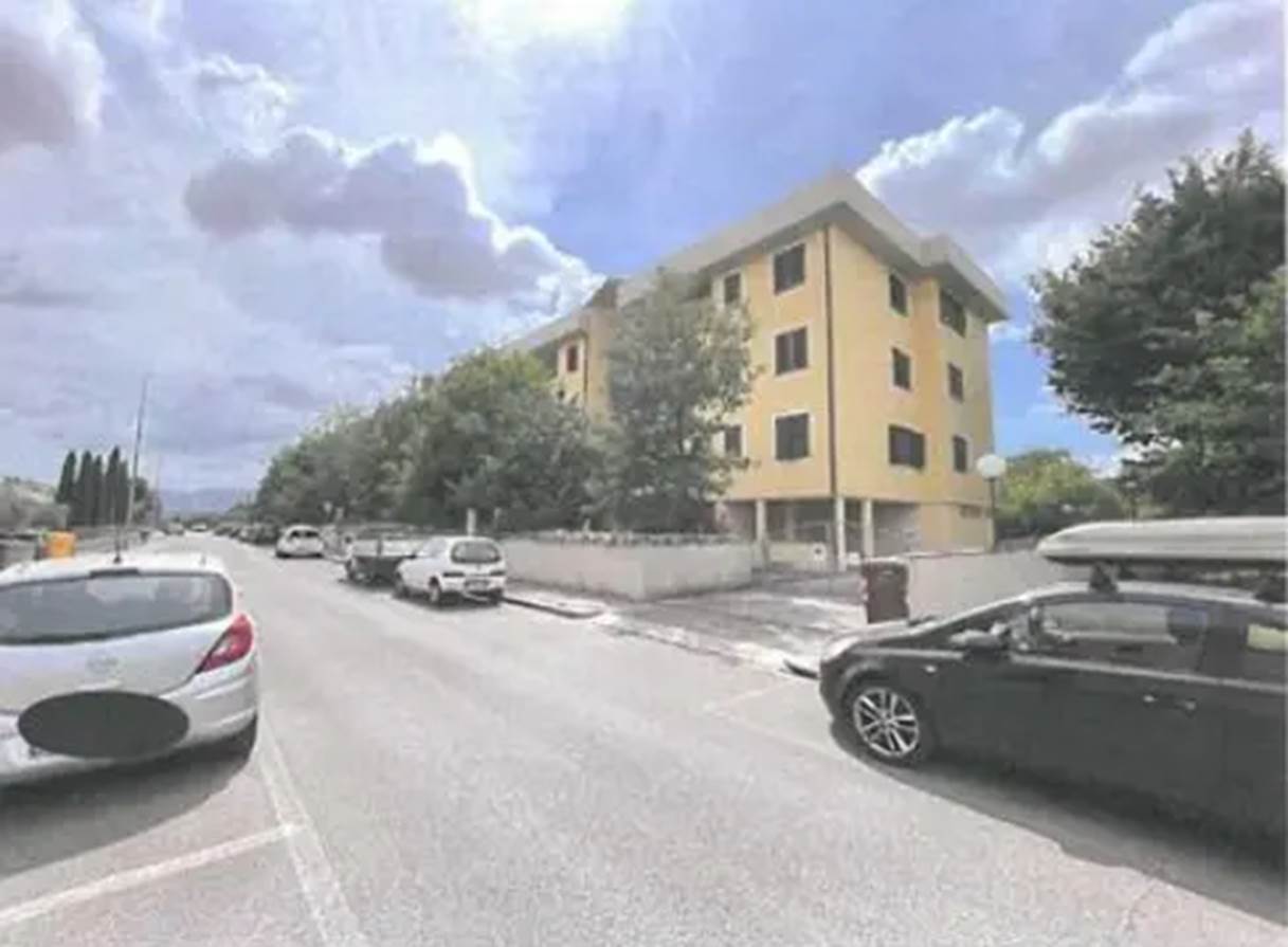 appartamento in vendita a Prato in zona Galciana