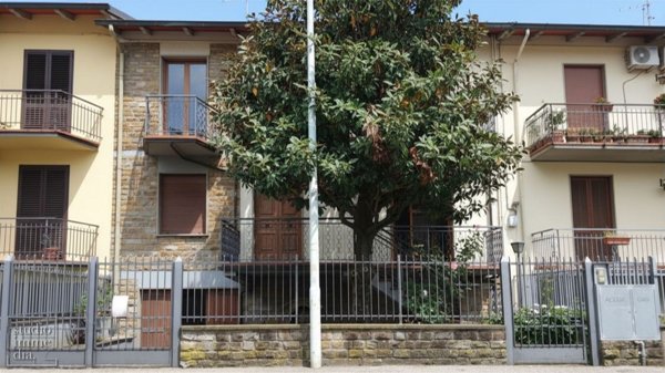 casa indipendente in vendita a Prato in zona Maliseti