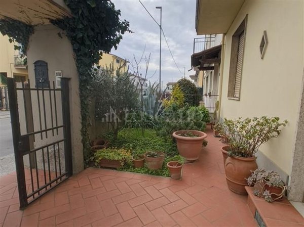 appartamento in vendita a Prato in zona Cafaggio