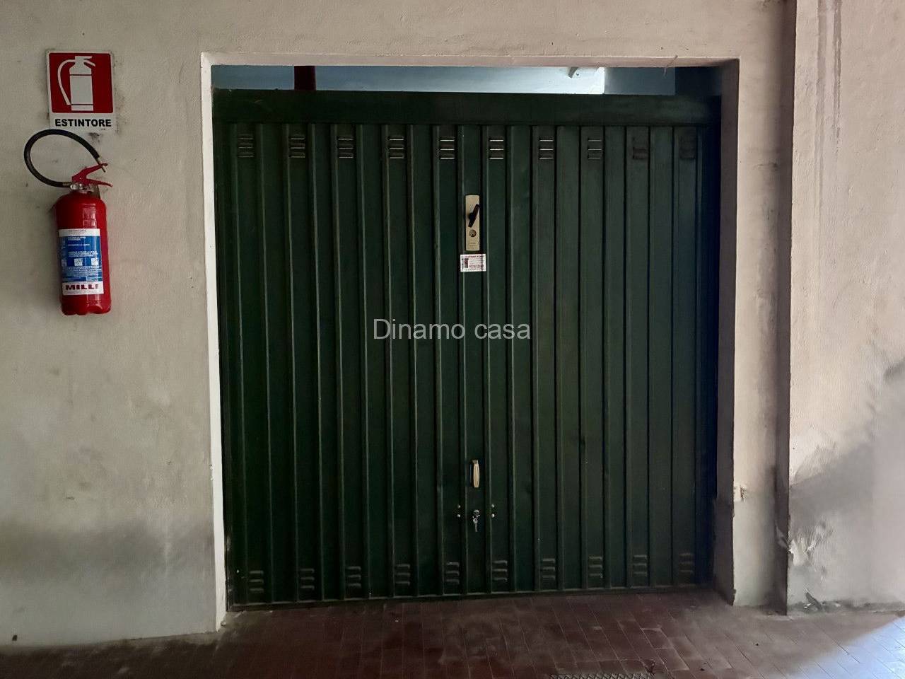 negozio in vendita a Prato