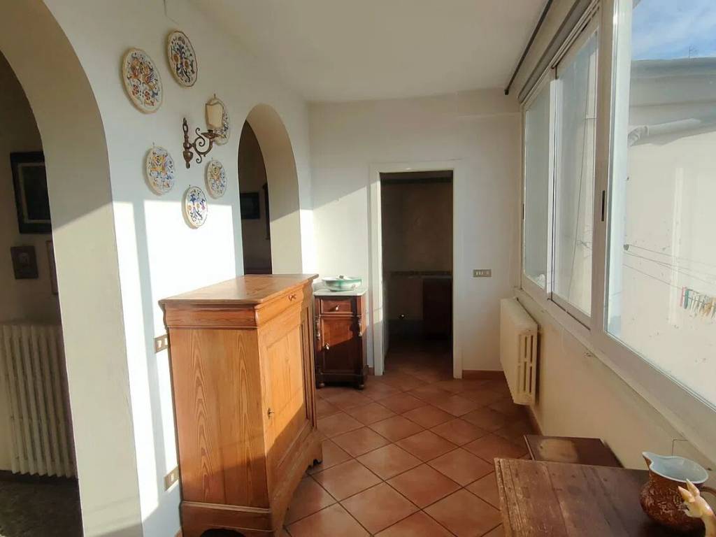 casa indipendente in vendita a Prato in zona Cafaggio