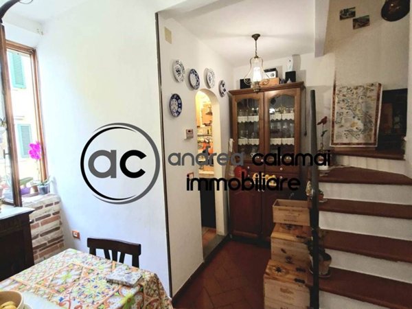 casa indipendente in vendita a Prato