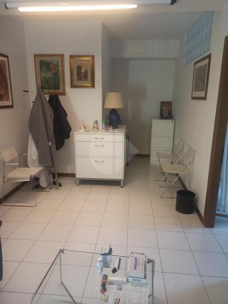 ufficio in vendita a Prato
