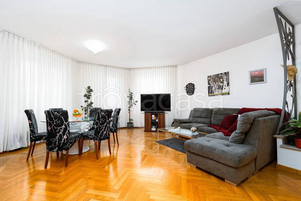 appartamento in vendita a Prato