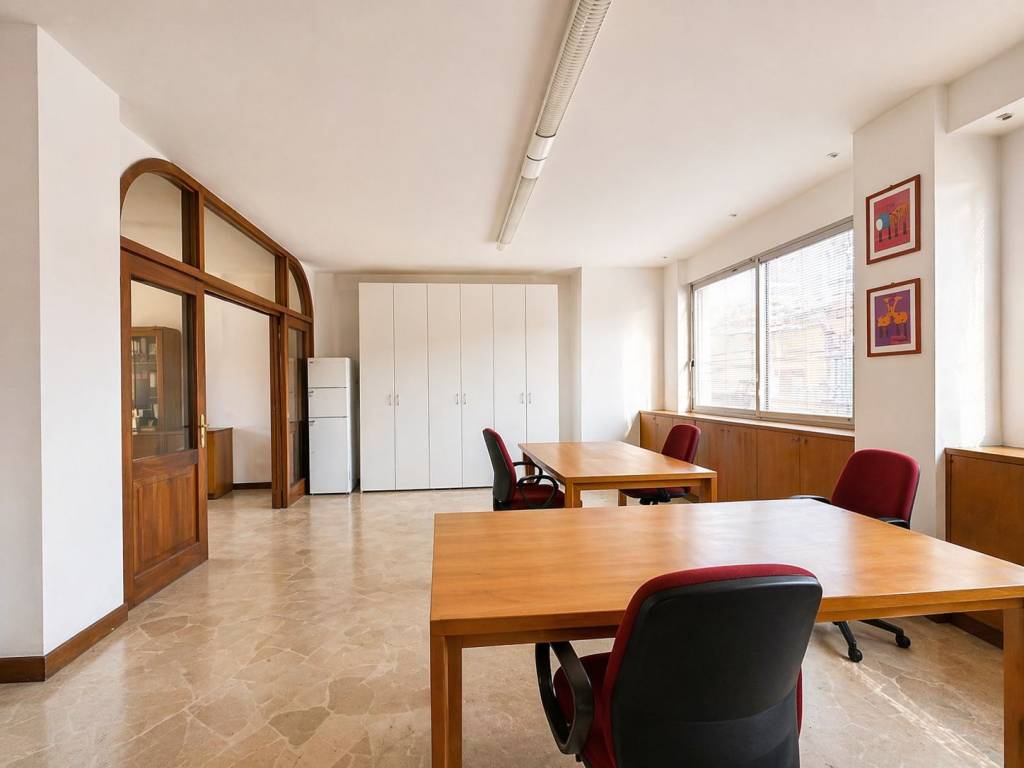 ufficio in vendita a Prato