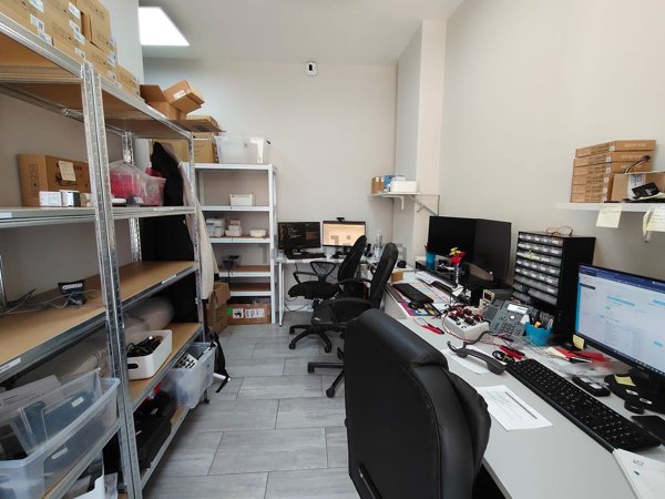 ufficio in vendita a Prato