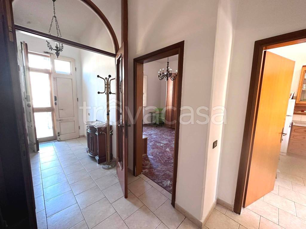 appartamento in vendita a Prato in zona Fontanelle