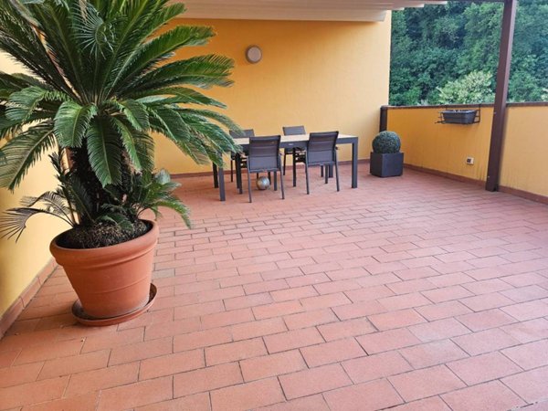 appartamento in vendita a Prato in zona Figline