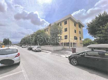 appartamento in vendita a Prato in zona Galciana
