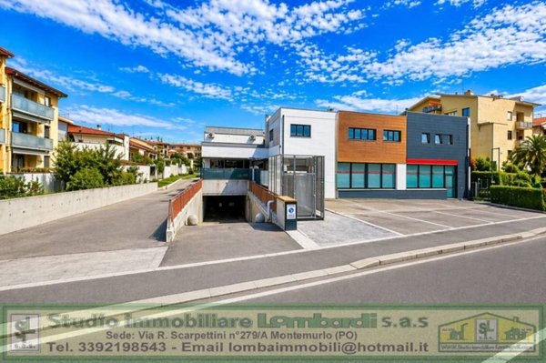 locale di sgombero in vendita a Prato